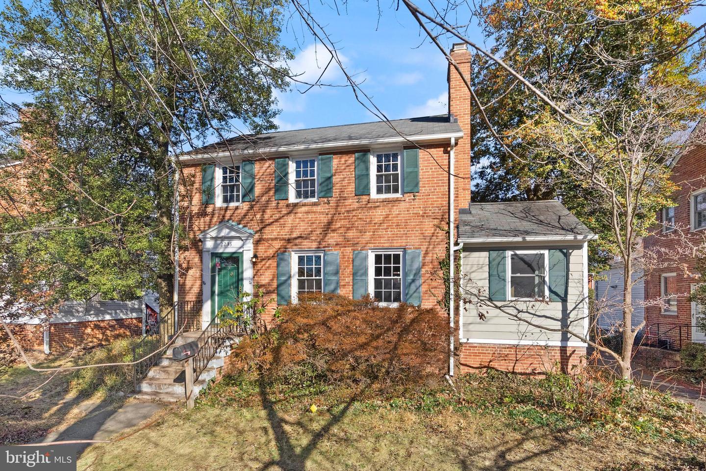 2235 N COLUMBUS ST, ARLINGTON, Virginia 22207, 3 Bedrooms Bedrooms, ,2 BathroomsBathrooms,Residential,For sale,2235 N COLUMBUS ST,VAAR2067258 MLS # VAAR2067258