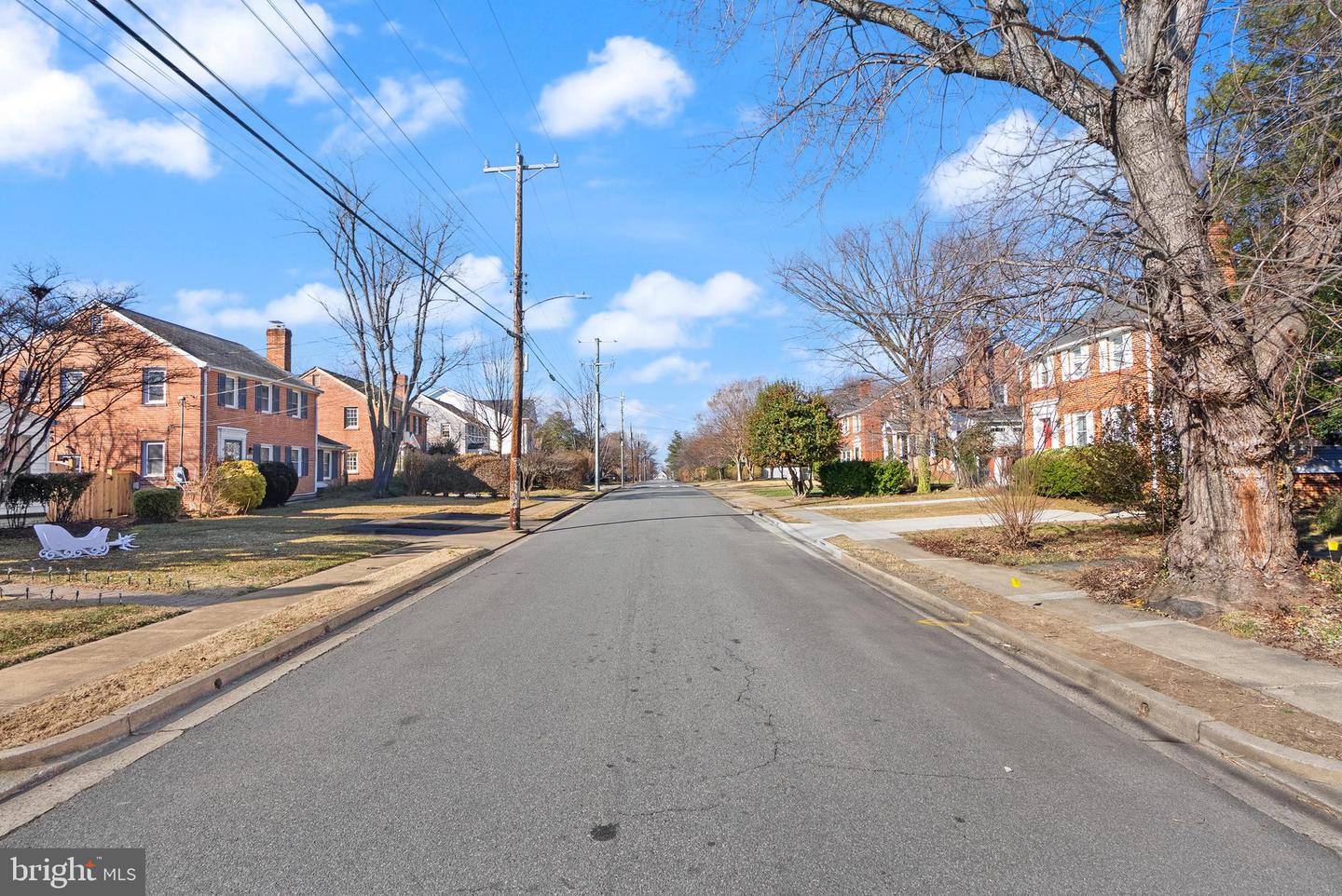 2235 N COLUMBUS ST, ARLINGTON, Virginia 22207, 3 Bedrooms Bedrooms, ,2 BathroomsBathrooms,Residential,For sale,2235 N COLUMBUS ST,VAAR2067258 MLS # VAAR2067258