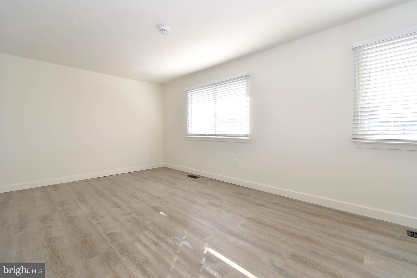 7516 PURDUE CT, MANASSAS, Virginia 20109, 3 Bedrooms Bedrooms, ,2 BathroomsBathrooms,Residential,For sale,7516 PURDUE CT,VAPW2110068 MLS # VAPW2110068