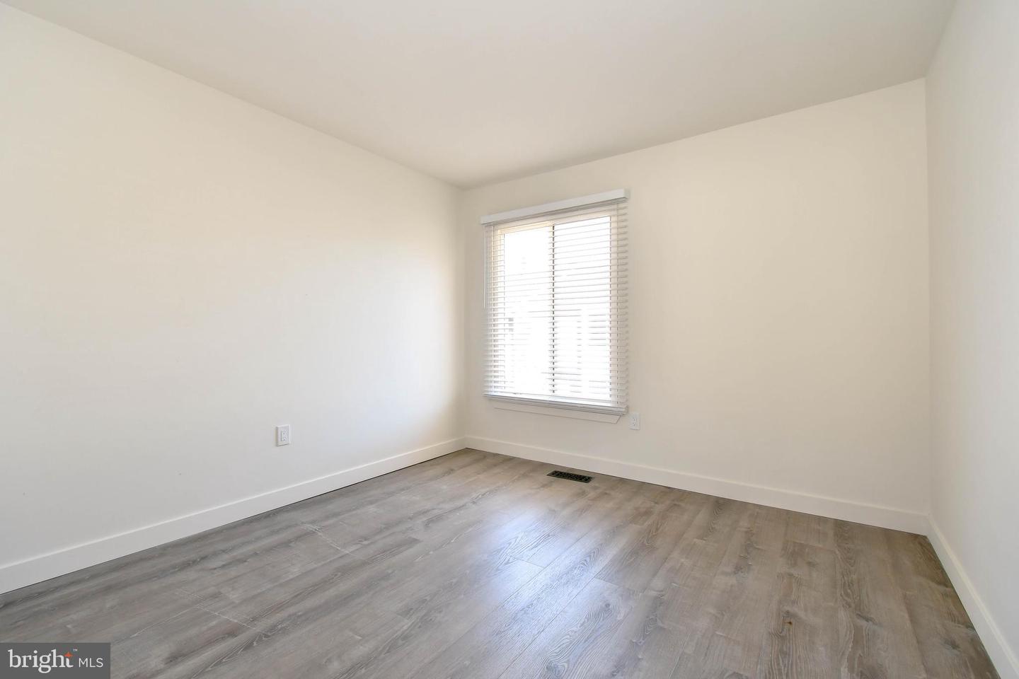 7516 PURDUE CT, MANASSAS, Virginia 20109, 3 Bedrooms Bedrooms, ,2 BathroomsBathrooms,Residential,For sale,7516 PURDUE CT,VAPW2110068 MLS # VAPW2110068