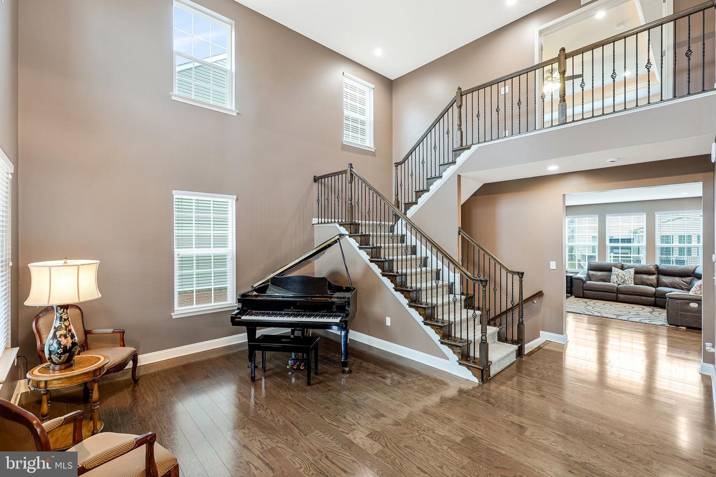 42206 BUNKER WOODS PL, BRAMBLETON, Virginia 20148, 5 Bedrooms Bedrooms, ,4 BathroomsBathrooms,Residential,For sale,42206 BUNKER WOODS PL,VALO2113508 MLS # VALO2113508