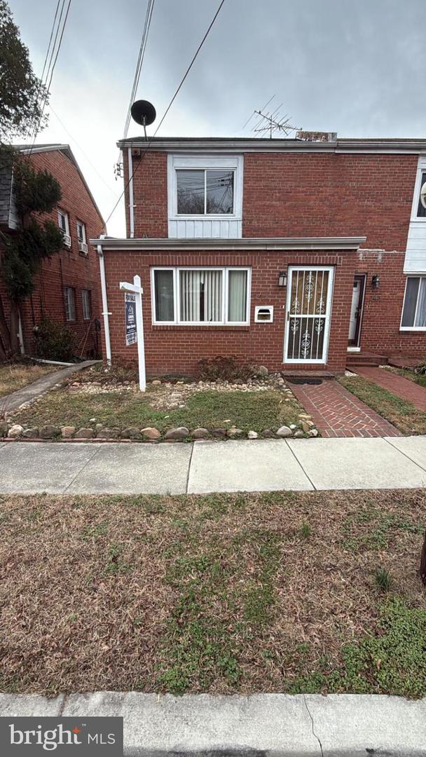 245 NICHOLSON ST NE, WASHINGTON, District Of Columbia 20011, 3 Bedrooms Bedrooms, 5 Rooms Rooms,2 BathroomsBathrooms,Residential,For sale,245 NICHOLSON ST NE,DCDC2240636 MLS # DCDC2240636