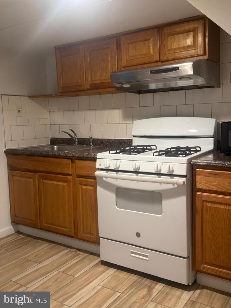 245 NICHOLSON ST NE, WASHINGTON, District Of Columbia 20011, 3 Bedrooms Bedrooms, 5 Rooms Rooms,2 BathroomsBathrooms,Residential,For sale,245 NICHOLSON ST NE,DCDC2240636 MLS # DCDC2240636