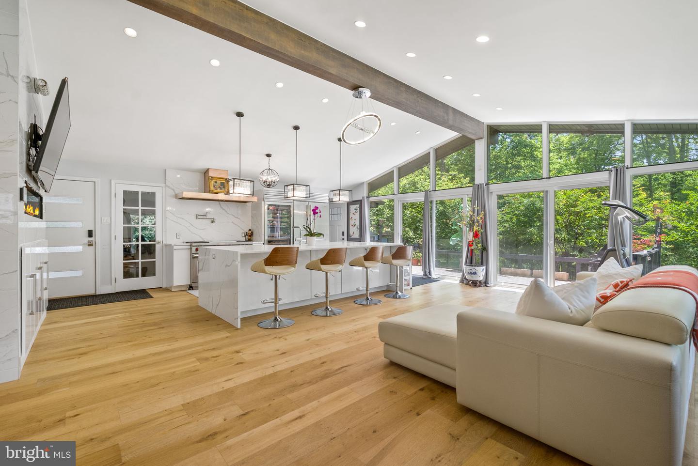 9005 SOUTHWICK ST, FAIRFAX, Virginia 22031, 4 Bedrooms Bedrooms, ,4 BathroomsBathrooms,Residential,For sale,9005 SOUTHWICK ST,VAFX2285568 MLS # VAFX2285568