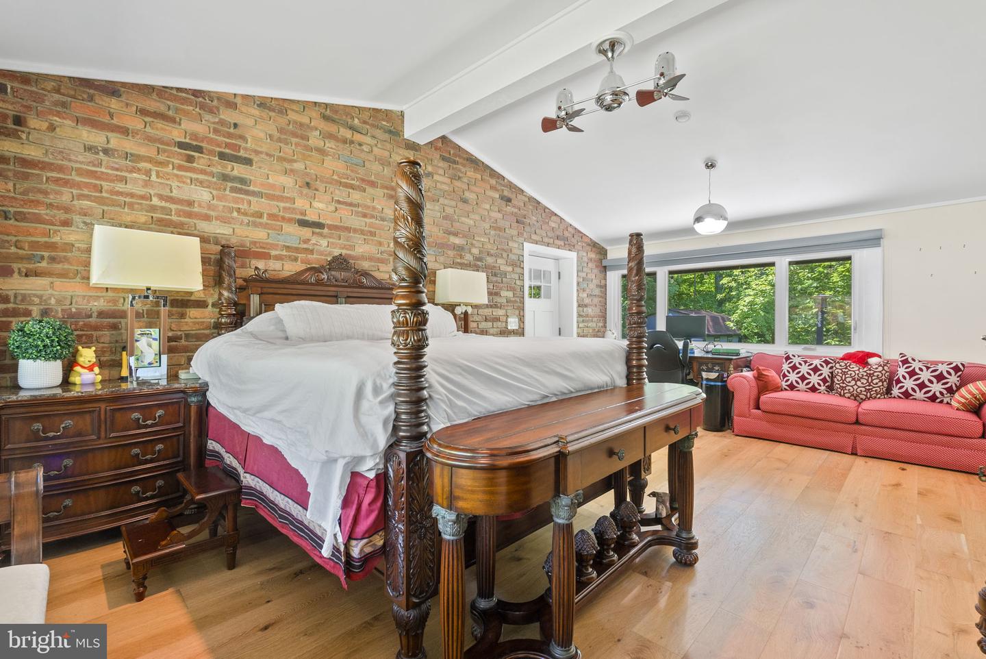 9005 SOUTHWICK ST, FAIRFAX, Virginia 22031, 4 Bedrooms Bedrooms, ,4 BathroomsBathrooms,Residential,For sale,9005 SOUTHWICK ST,VAFX2285568 MLS # VAFX2285568