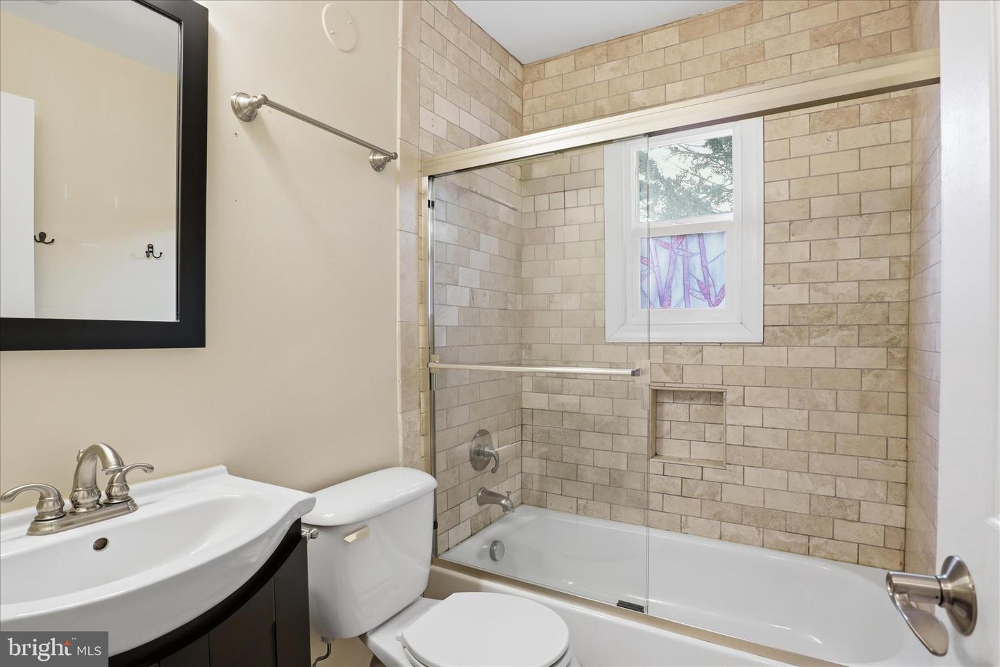 7416 SPORTSMAN DR, FALLS CHURCH, Virginia 22043, 3 Bedrooms Bedrooms, ,3 BathroomsBathrooms,Residential,For sale,7416 SPORTSMAN DR,VAFX2285816 MLS # VAFX2285816