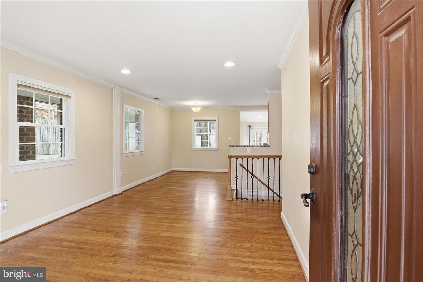 7416 SPORTSMAN DR, FALLS CHURCH, Virginia 22043, 3 Bedrooms Bedrooms, ,3 BathroomsBathrooms,Residential,For sale,7416 SPORTSMAN DR,VAFX2285816 MLS # VAFX2285816