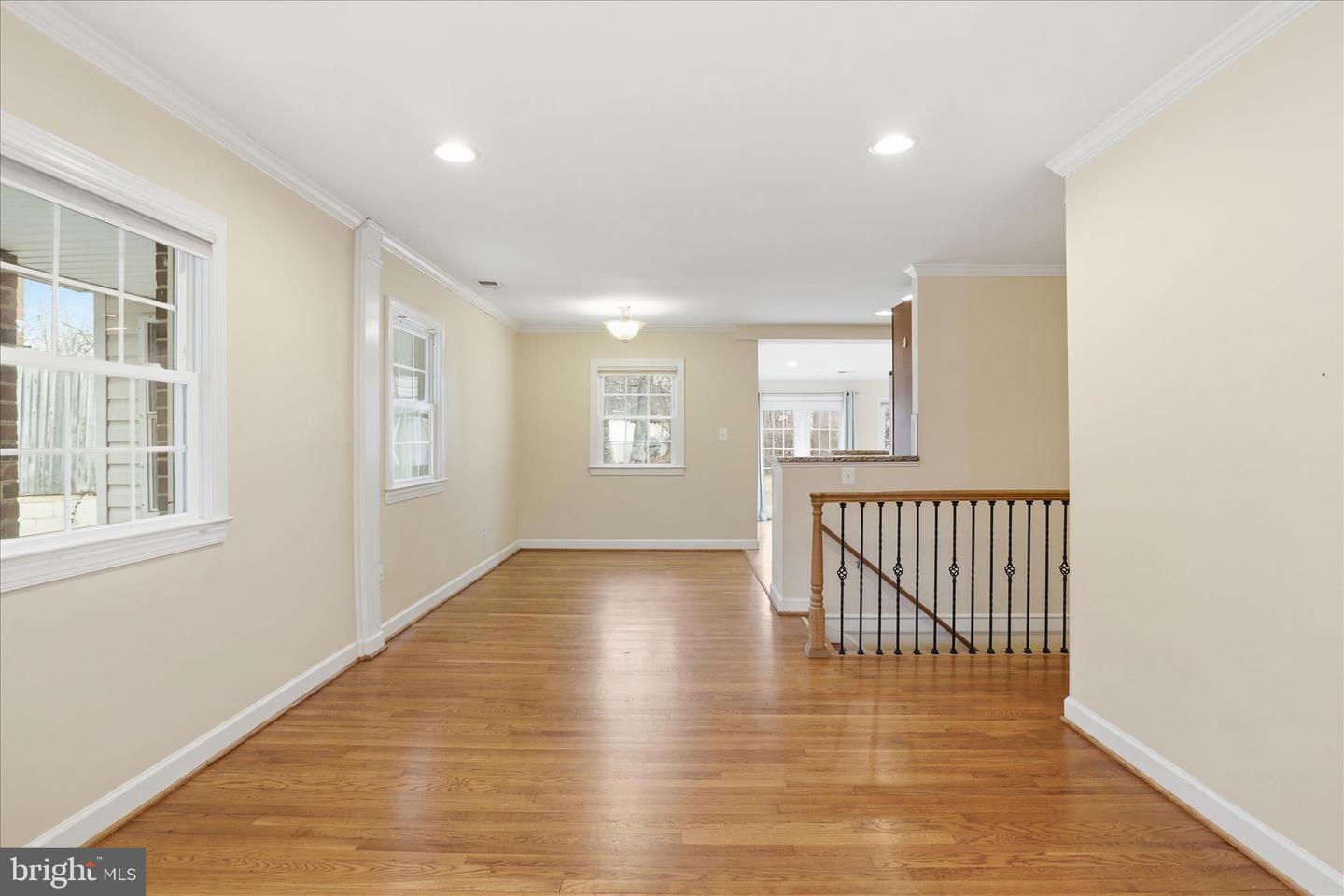 7416 SPORTSMAN DR, FALLS CHURCH, Virginia 22043, 3 Bedrooms Bedrooms, ,3 BathroomsBathrooms,Residential,For sale,7416 SPORTSMAN DR,VAFX2285816 MLS # VAFX2285816