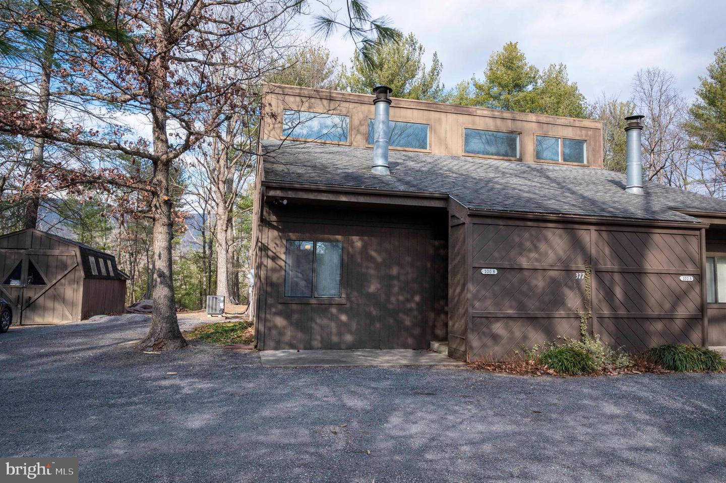 377 SPITZ #100 A&B, BASYE, Virginia 22810, 4 Bedrooms Bedrooms, 10 Rooms Rooms,4 BathroomsBathrooms,Residential,For sale,377 SPITZ #100 A&B,VASH2013396 MLS # VASH2013396