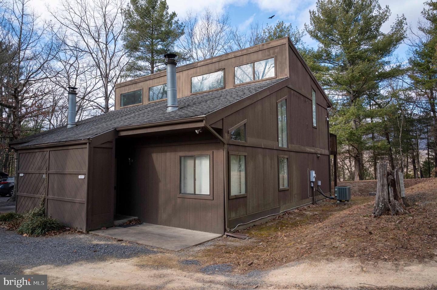 377 SPITZ #100 A&B, BASYE, Virginia 22810, 4 Bedrooms Bedrooms, 10 Rooms Rooms,4 BathroomsBathrooms,Residential,For sale,377 SPITZ #100 A&B,VASH2013396 MLS # VASH2013396