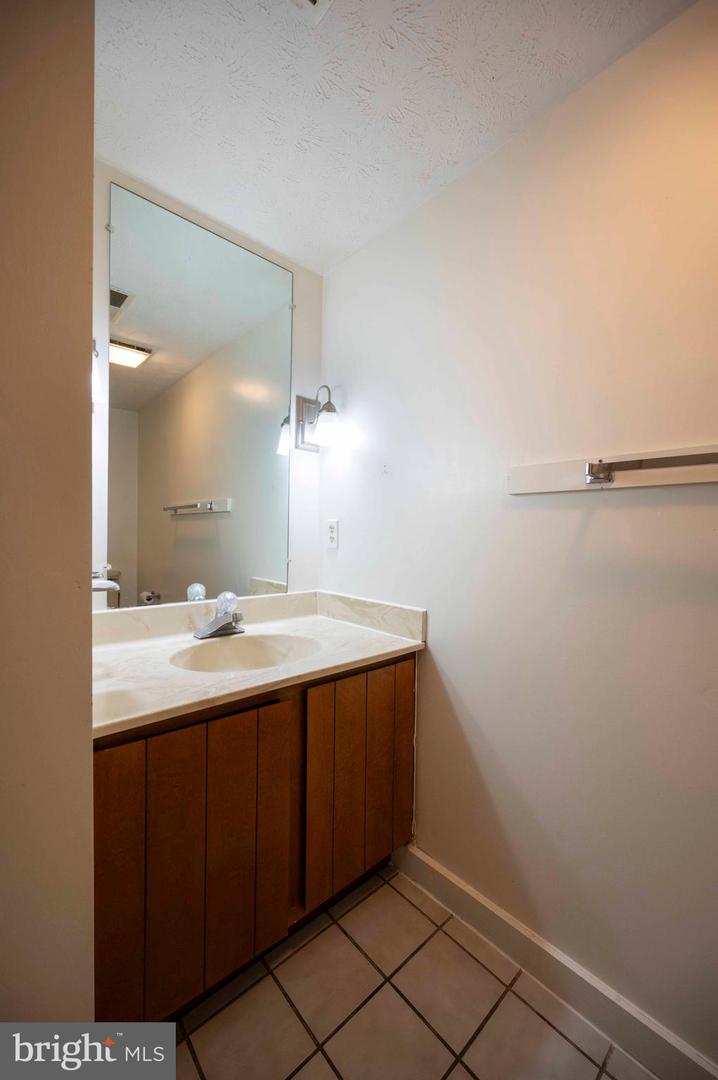 377 SPITZ #100 A&B, BASYE, Virginia 22810, 4 Bedrooms Bedrooms, 10 Rooms Rooms,4 BathroomsBathrooms,Residential,For sale,377 SPITZ #100 A&B,VASH2013396 MLS # VASH2013396