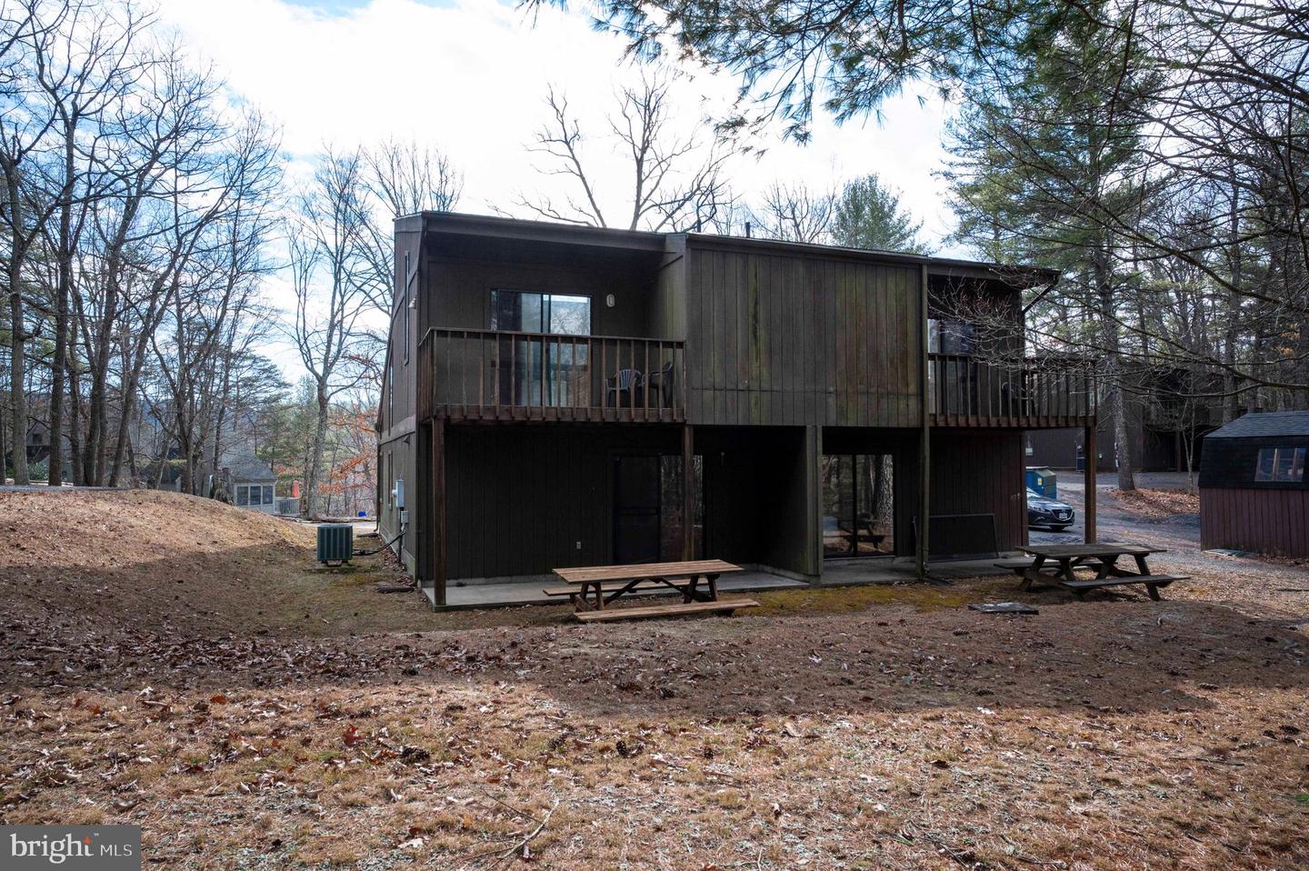 377 SPITZ #100 A&B, BASYE, Virginia 22810, 4 Bedrooms Bedrooms, 10 Rooms Rooms,4 BathroomsBathrooms,Residential,For sale,377 SPITZ #100 A&B,VASH2013396 MLS # VASH2013396