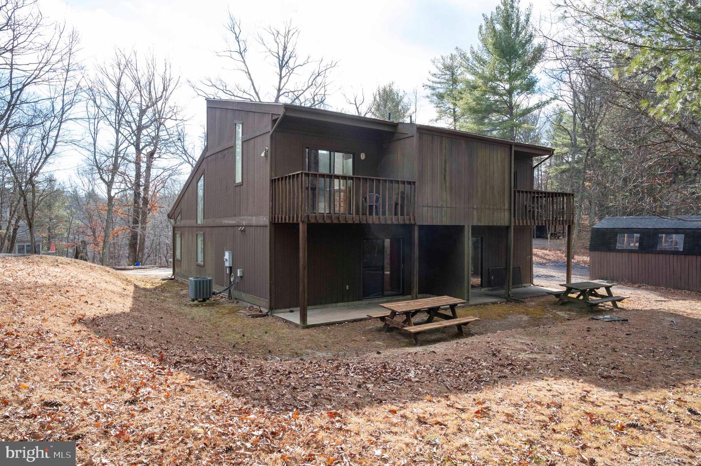 377 SPITZ #100 A&B, BASYE, Virginia 22810, 4 Bedrooms Bedrooms, 10 Rooms Rooms,4 BathroomsBathrooms,Residential,For sale,377 SPITZ #100 A&B,VASH2013396 MLS # VASH2013396