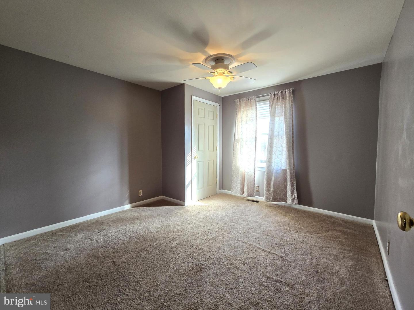 803 TOMAHAWK TRL, WINCHESTER, Virginia 22602, 3 Bedrooms Bedrooms, ,1 BathroomBathrooms,Residential,For sale,803 TOMAHAWK TRL,VAFV2039034 MLS # VAFV2039034