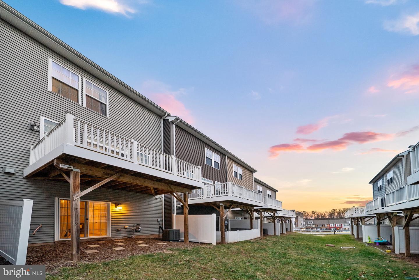 15309 LINVILLE CREEK DR, HAYMARKET, Virginia 20169, 4 Bedrooms Bedrooms, 14 Rooms Rooms,3 BathroomsBathrooms,Residential,For sale,15309 LINVILLE CREEK DR,VAPW2110762 MLS # VAPW2110762