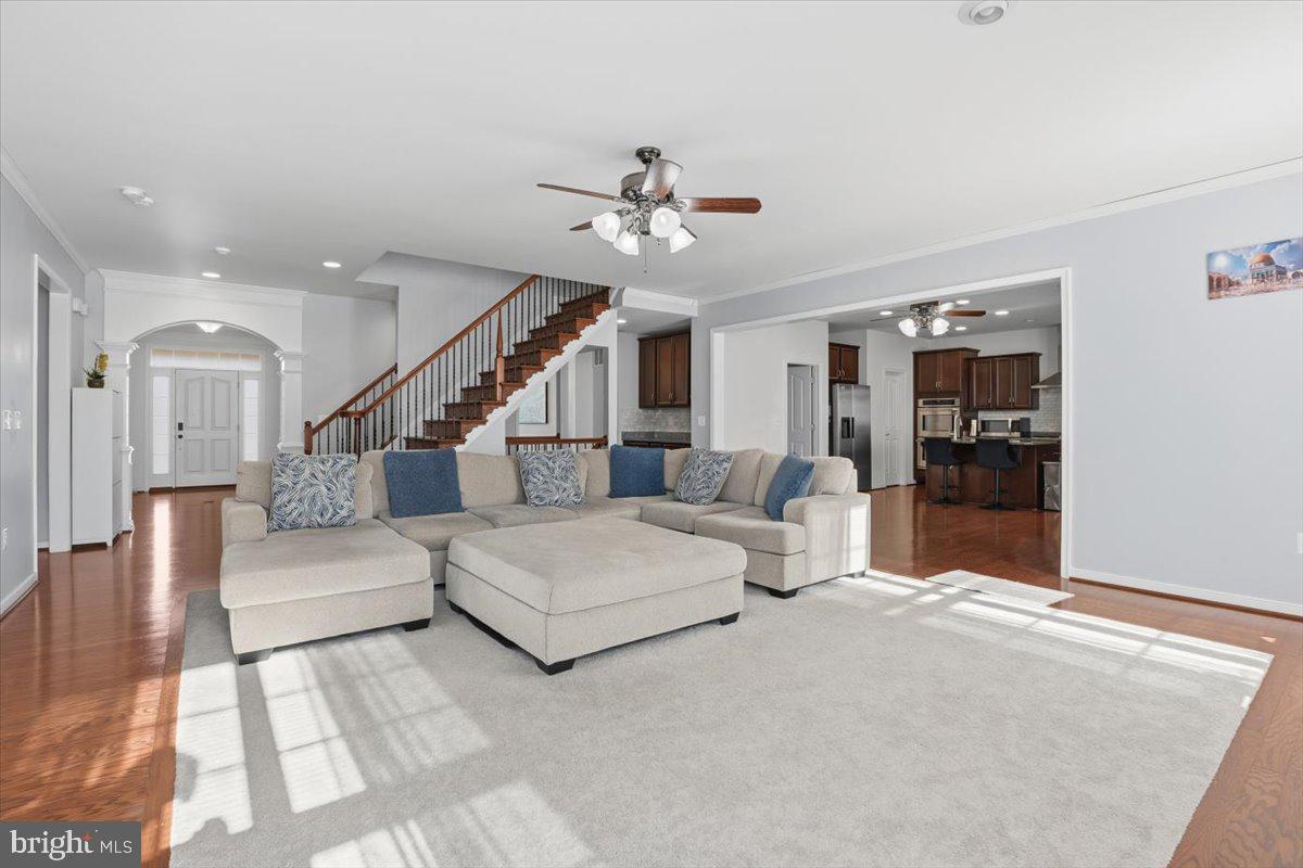 11 SWEET WILLIAM DR, STAFFORD, Virginia 22554, 6 Bedrooms Bedrooms, ,5 BathroomsBathrooms,Residential,For sale,11 SWEET WILLIAM DR,VAST2045346 MLS # VAST2045346