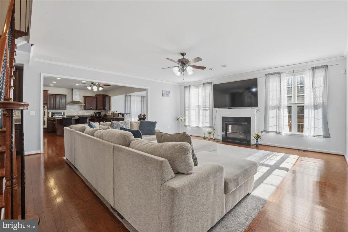 11 SWEET WILLIAM DR, STAFFORD, Virginia 22554, 6 Bedrooms Bedrooms, ,5 BathroomsBathrooms,Residential,For sale,11 SWEET WILLIAM DR,VAST2045346 MLS # VAST2045346