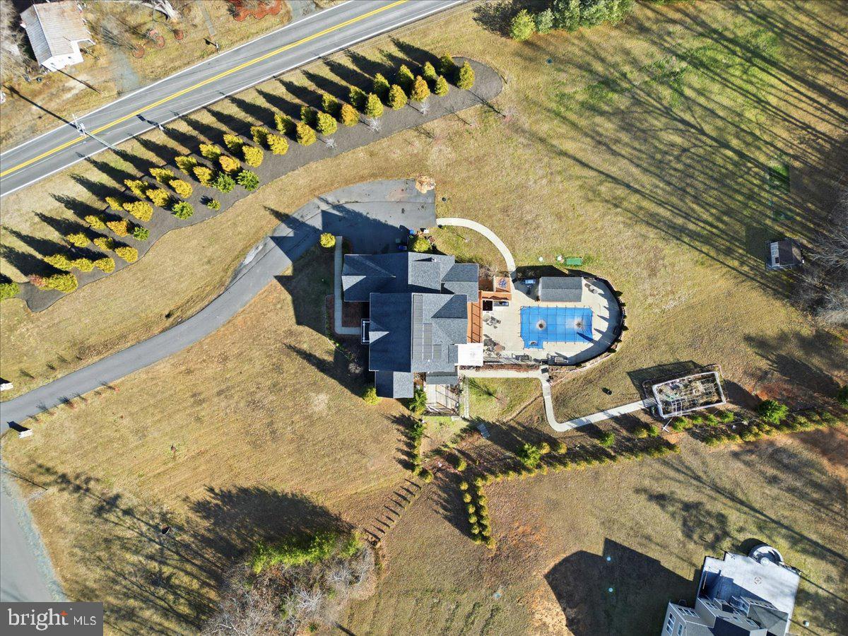 11 SWEET WILLIAM DR, STAFFORD, Virginia 22554, 6 Bedrooms Bedrooms, ,5 BathroomsBathrooms,Residential,For sale,11 SWEET WILLIAM DR,VAST2045346 MLS # VAST2045346