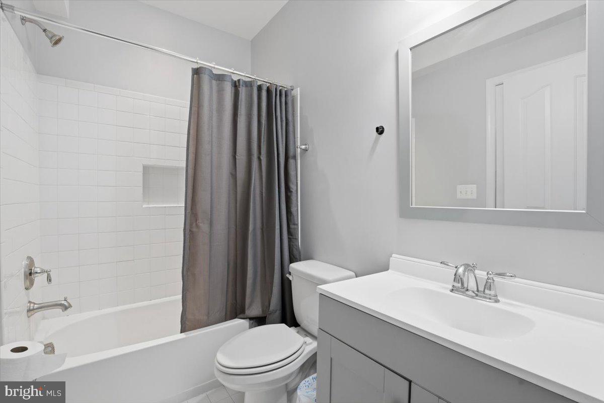 11 SWEET WILLIAM DR, STAFFORD, Virginia 22554, 6 Bedrooms Bedrooms, ,5 BathroomsBathrooms,Residential,For sale,11 SWEET WILLIAM DR,VAST2045346 MLS # VAST2045346