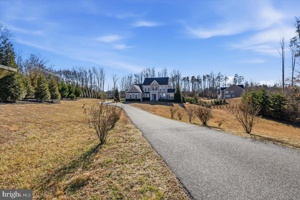 11 SWEET WILLIAM DR, STAFFORD, Virginia 22554, 6 Bedrooms Bedrooms, ,5 BathroomsBathrooms,Residential,For sale,11 SWEET WILLIAM DR,VAST2045346 MLS # VAST2045346