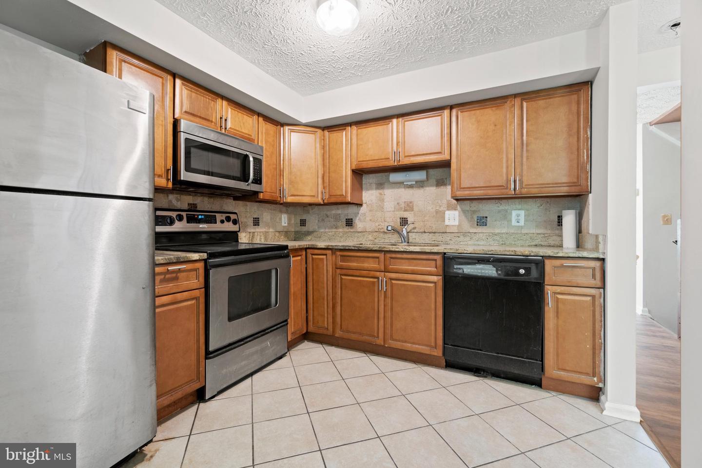 3618 WHARF LN, TRIANGLE, Virginia 22172, 3 Bedrooms Bedrooms, ,2 BathroomsBathrooms,Residential,For sale,3618 WHARF LN,VAPW2110788 MLS # VAPW2110788