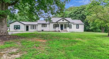 3331 S CONSTITUTION RTE, DILLWYN, Virginia 23936, 3 Bedrooms Bedrooms, ,2 BathroomsBathrooms,Residential,For sale,3331 S CONSTITUTION RTE,672594 MLS # 672594