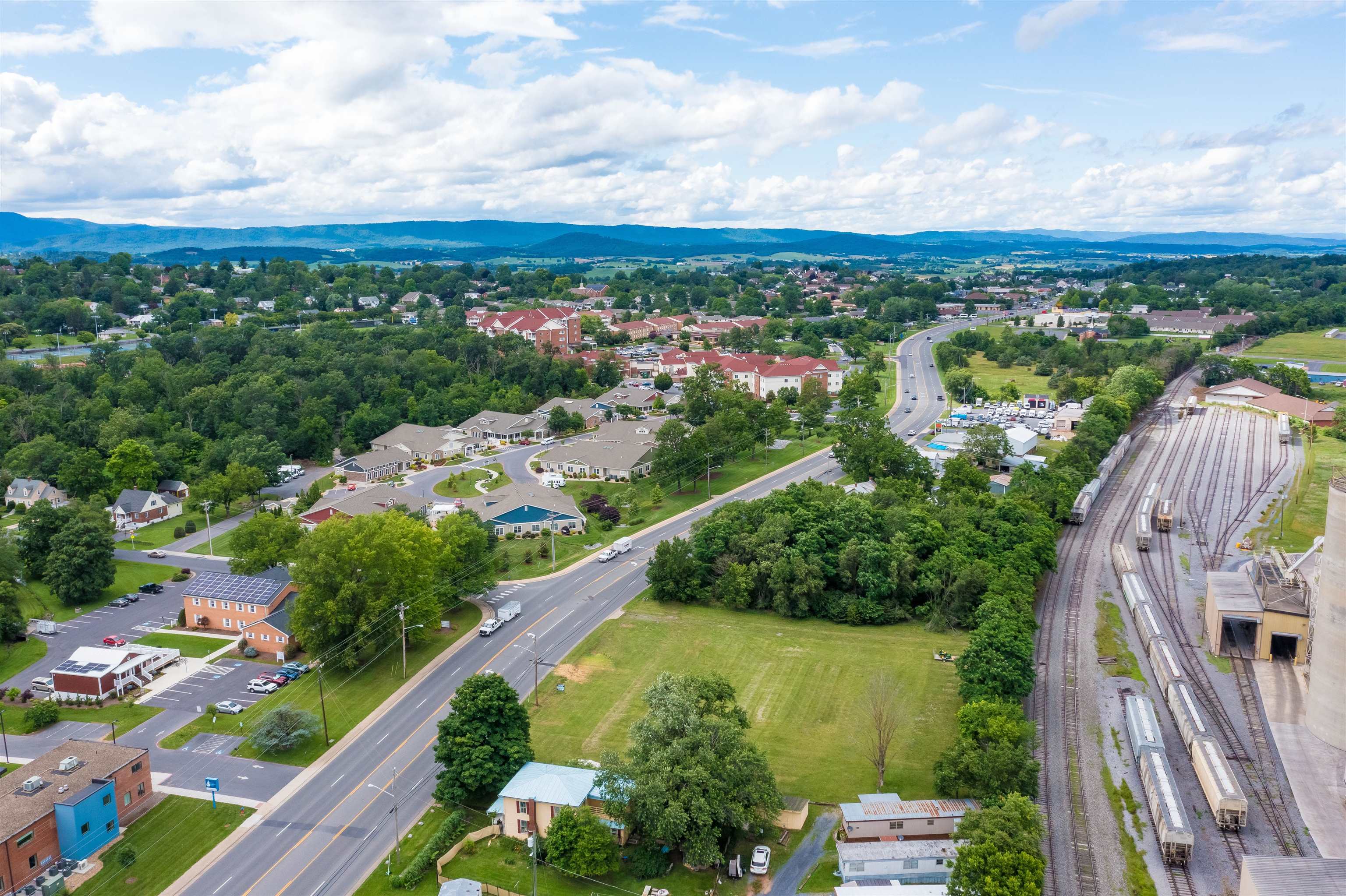 1294 VIRGINIA AVE, HARRISONBURG, Virginia 22801, ,Commercial,1294 VIRGINIA AVE,666108 MLS # 666108