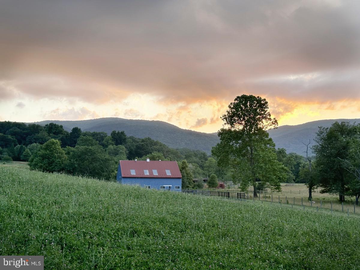 521 DEARING RD, HUNTLY, Virginia 22640, 3 Bedrooms Bedrooms, ,3 BathroomsBathrooms,Farm,For sale,521 DEARING RD,VARP2002286 MLS # VARP2002286