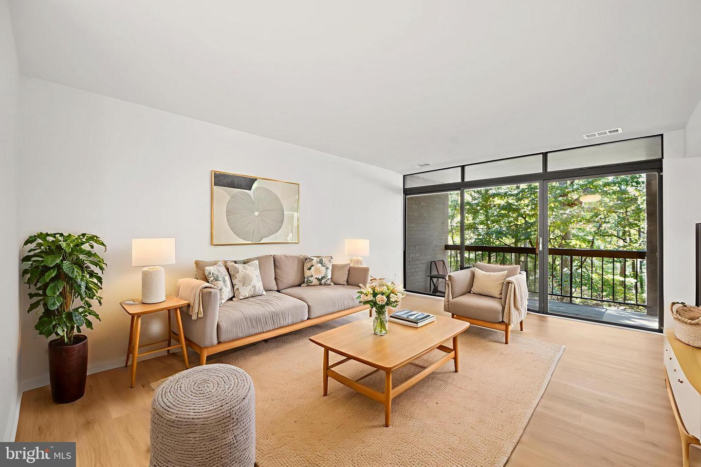 1656 PARKCREST CIR #2D/301, RESTON, Virginia 20190, 1 Bedroom Bedrooms, ,1 BathroomBathrooms,Residential,For sale,1656 PARKCREST CIR #2D/301,VAFX2277096 MLS # VAFX2277096