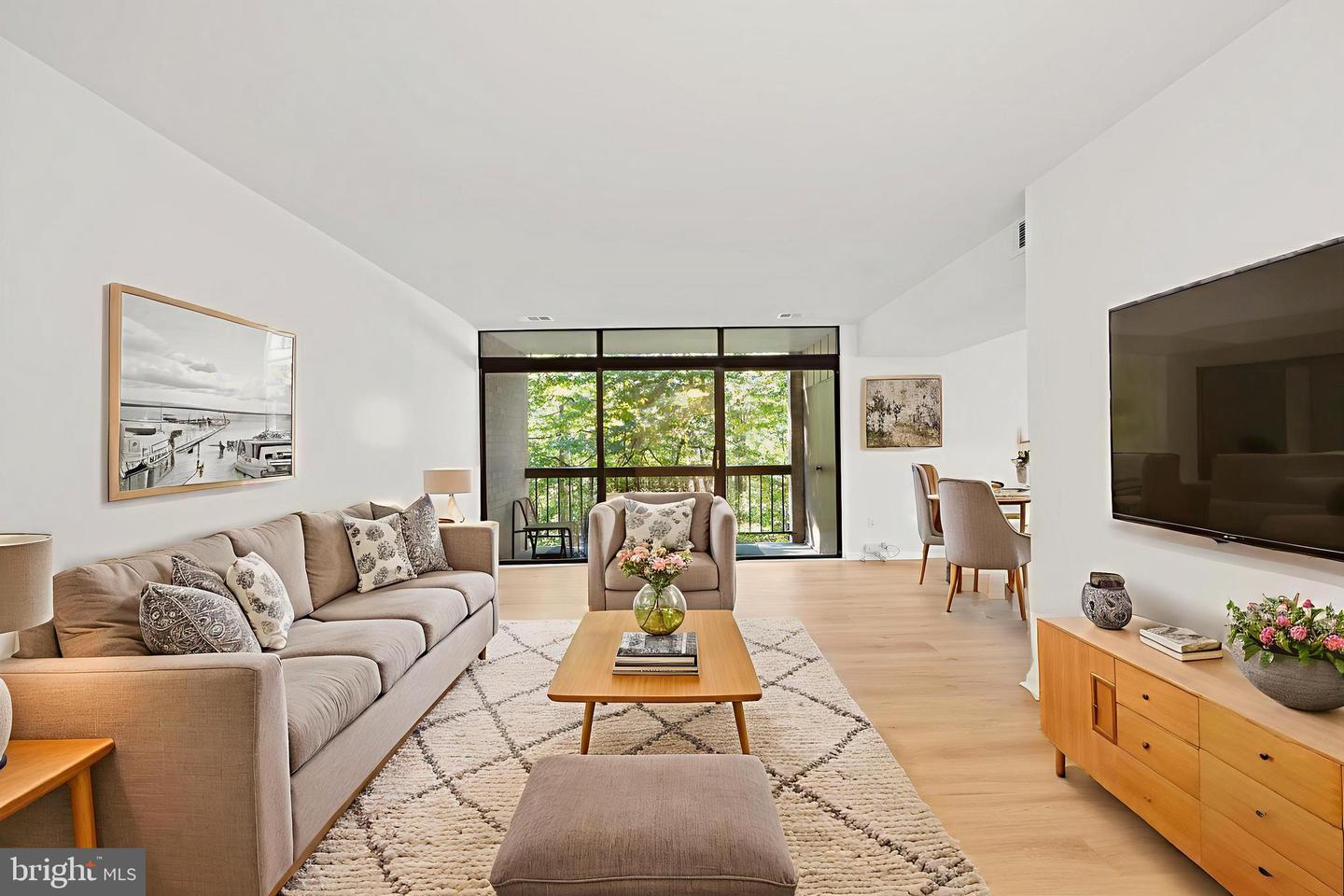 1656 PARKCREST CIR #2D/301, RESTON, Virginia 20190, 1 Bedroom Bedrooms, ,1 BathroomBathrooms,Residential,For sale,1656 PARKCREST CIR #2D/301,VAFX2277096 MLS # VAFX2277096