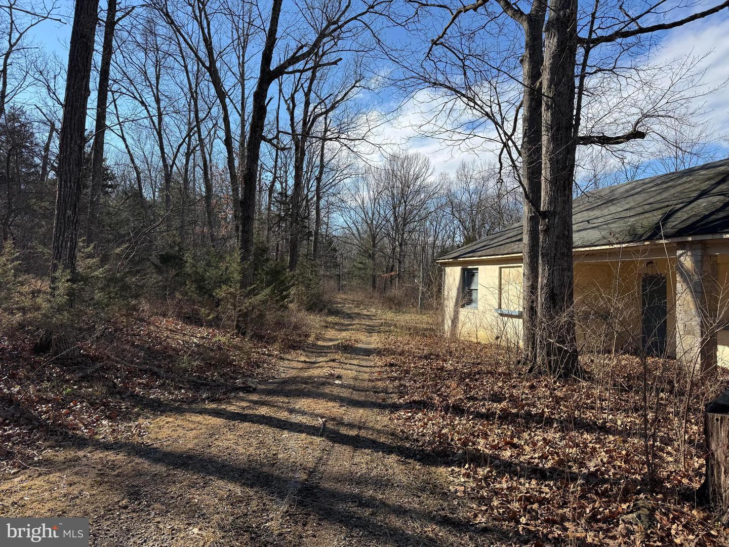 326 THUNDERBIRD RD, BENTONVILLE, Virginia 22610, ,Land,For sale,326 THUNDERBIRD RD,VAWR2013164 MLS # VAWR2013164