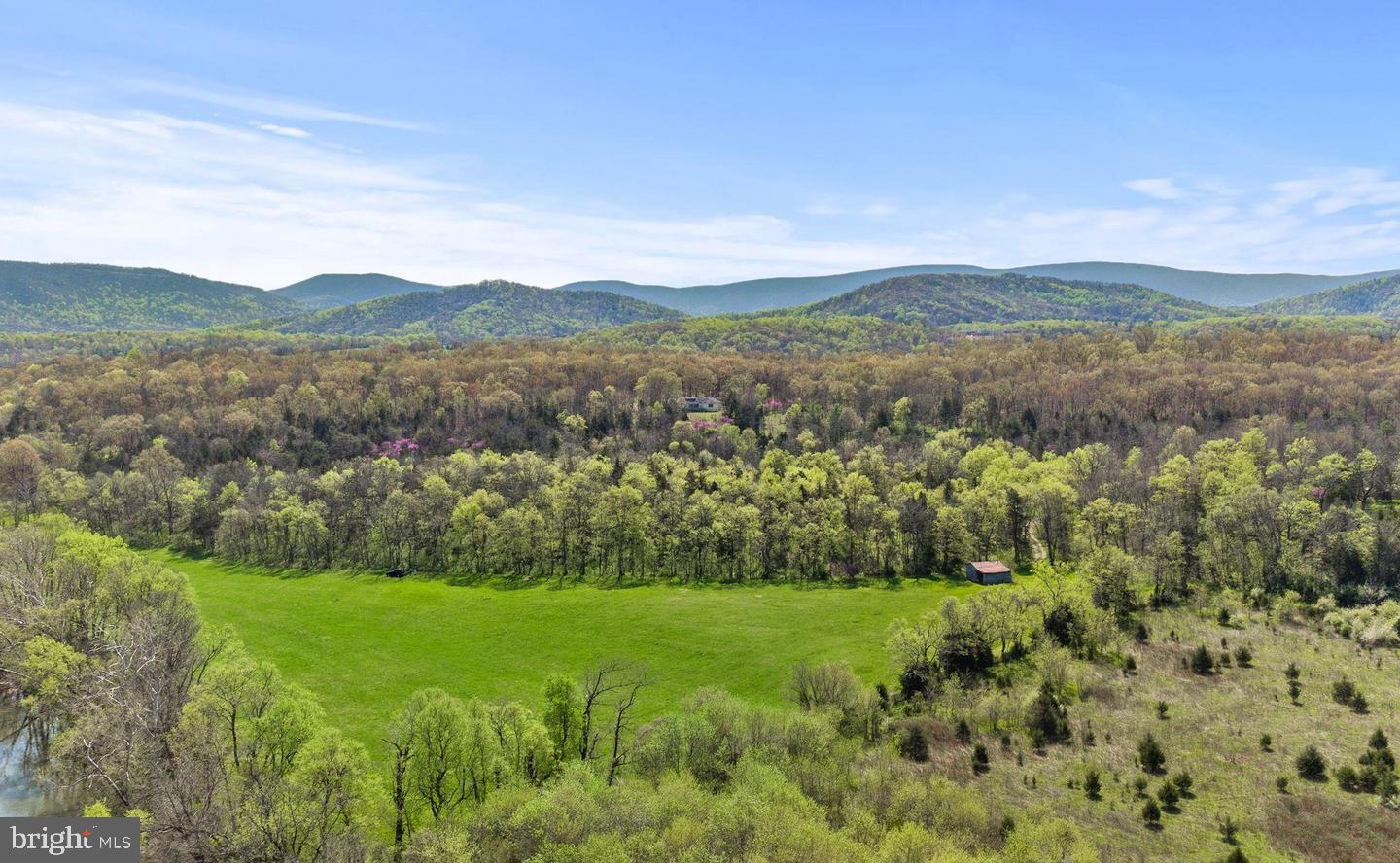 326 THUNDERBIRD RD, BENTONVILLE, Virginia 22610, ,Farm,For sale,326 THUNDERBIRD RD,VAWR2013164 MLS # VAWR2013164