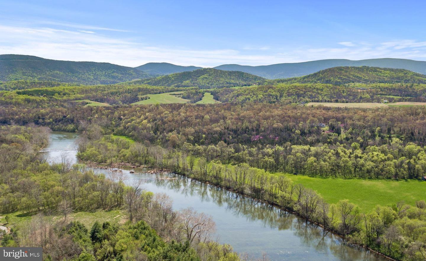 326 THUNDERBIRD RD, BENTONVILLE, Virginia 22610, ,Farm,For sale,326 THUNDERBIRD RD,VAWR2013164 MLS # VAWR2013164