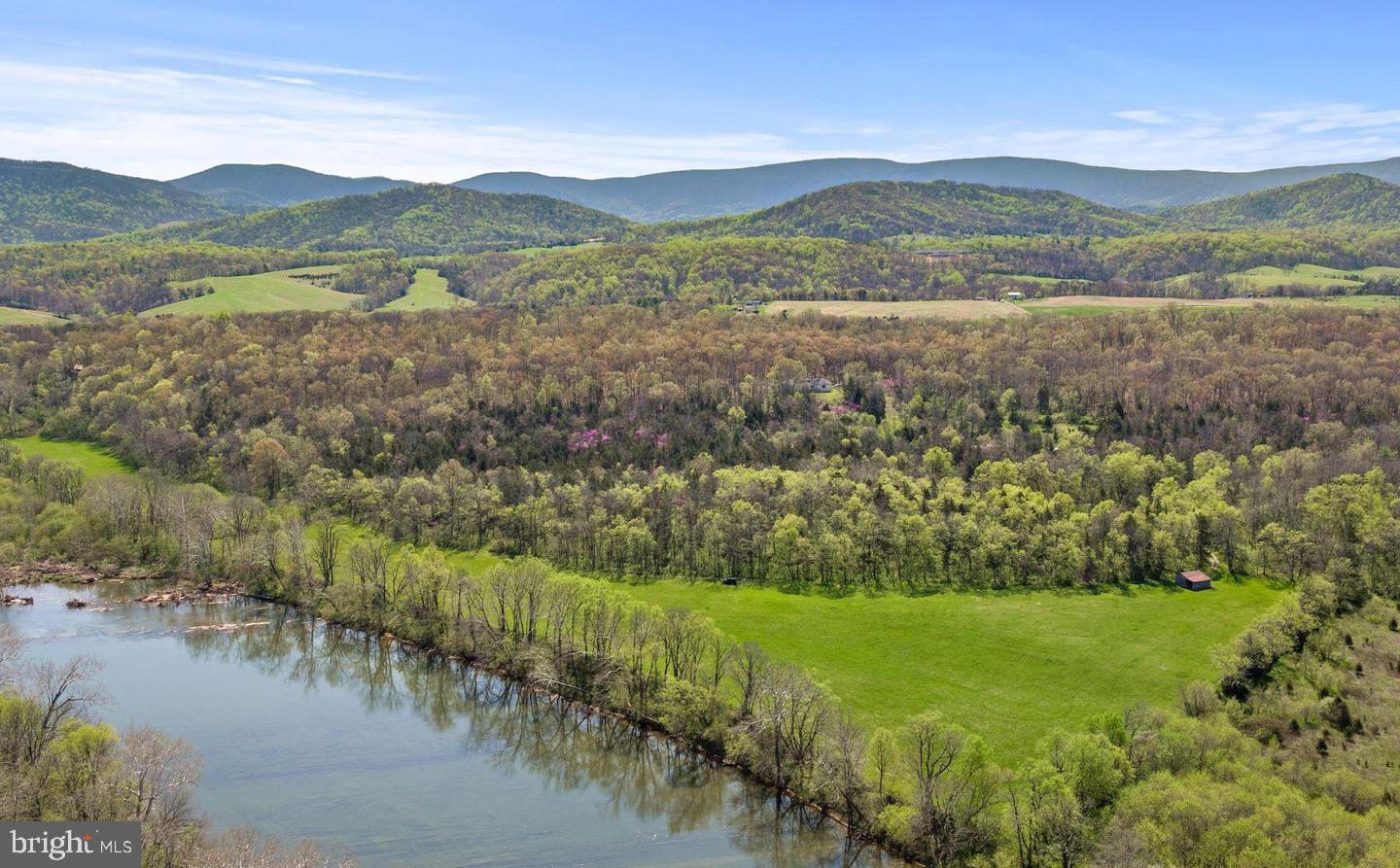 326 THUNDERBIRD RD, BENTONVILLE, Virginia 22610, ,Farm,For sale,326 THUNDERBIRD RD,VAWR2013164 MLS # VAWR2013164