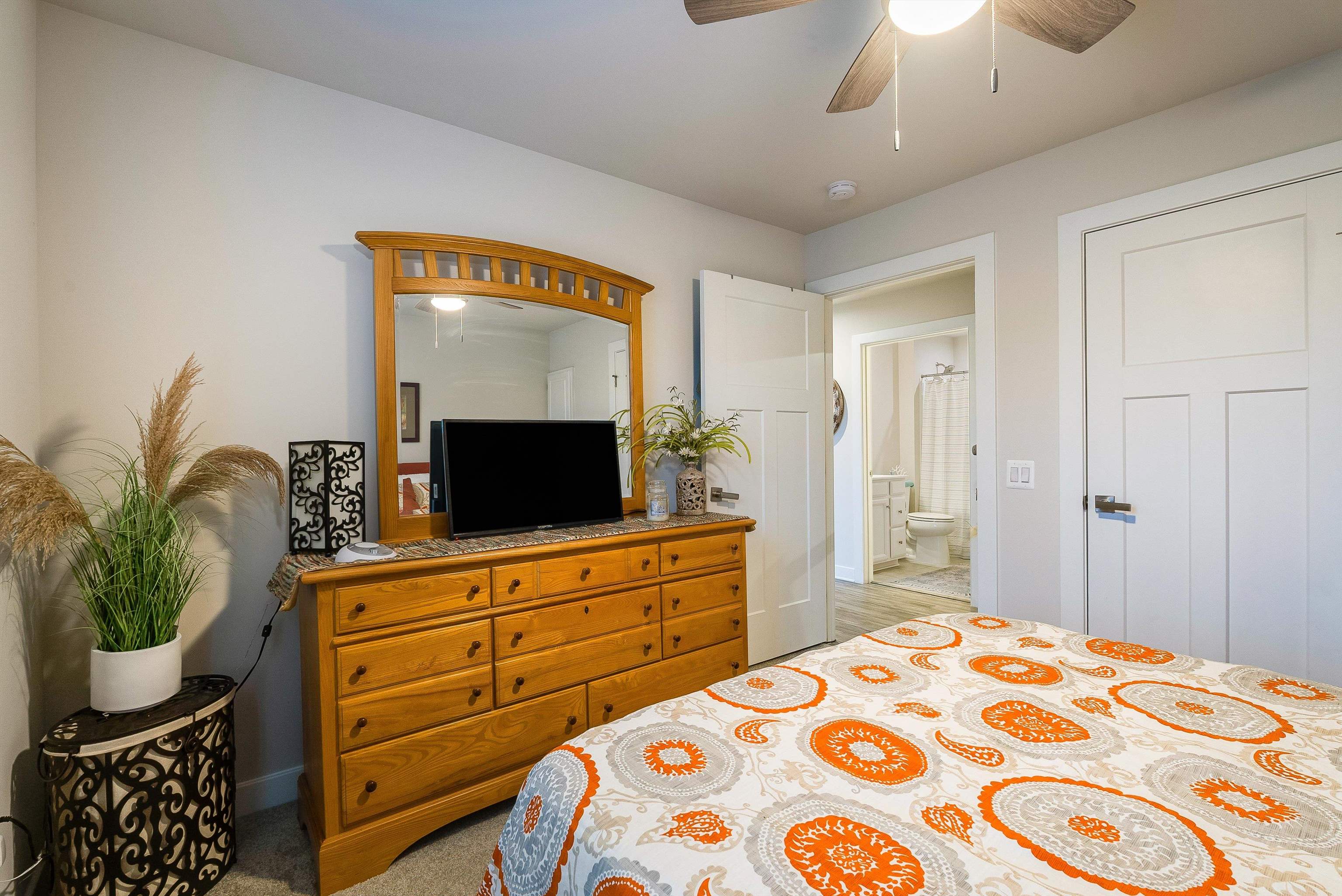 13 SOUTH PEAK DR, MCGAHEYSVILLE, Virginia 22840, 3 Bedrooms Bedrooms, ,2 BathroomsBathrooms,Residential,13 SOUTH PEAK DR,672596 MLS # 672596