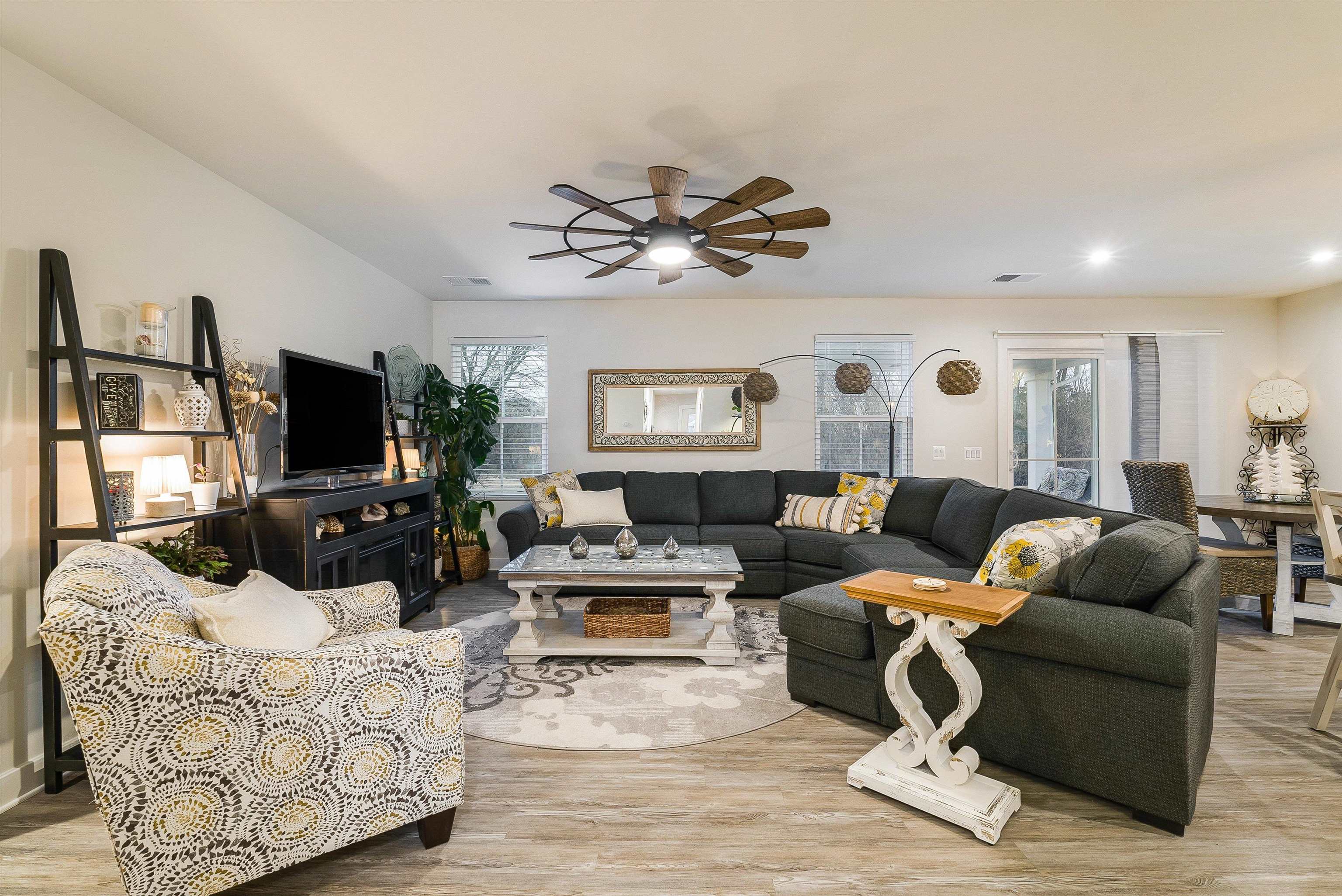 13 SOUTH PEAK DR, MCGAHEYSVILLE, Virginia 22840, 3 Bedrooms Bedrooms, ,2 BathroomsBathrooms,Residential,13 SOUTH PEAK DR,672596 MLS # 672596