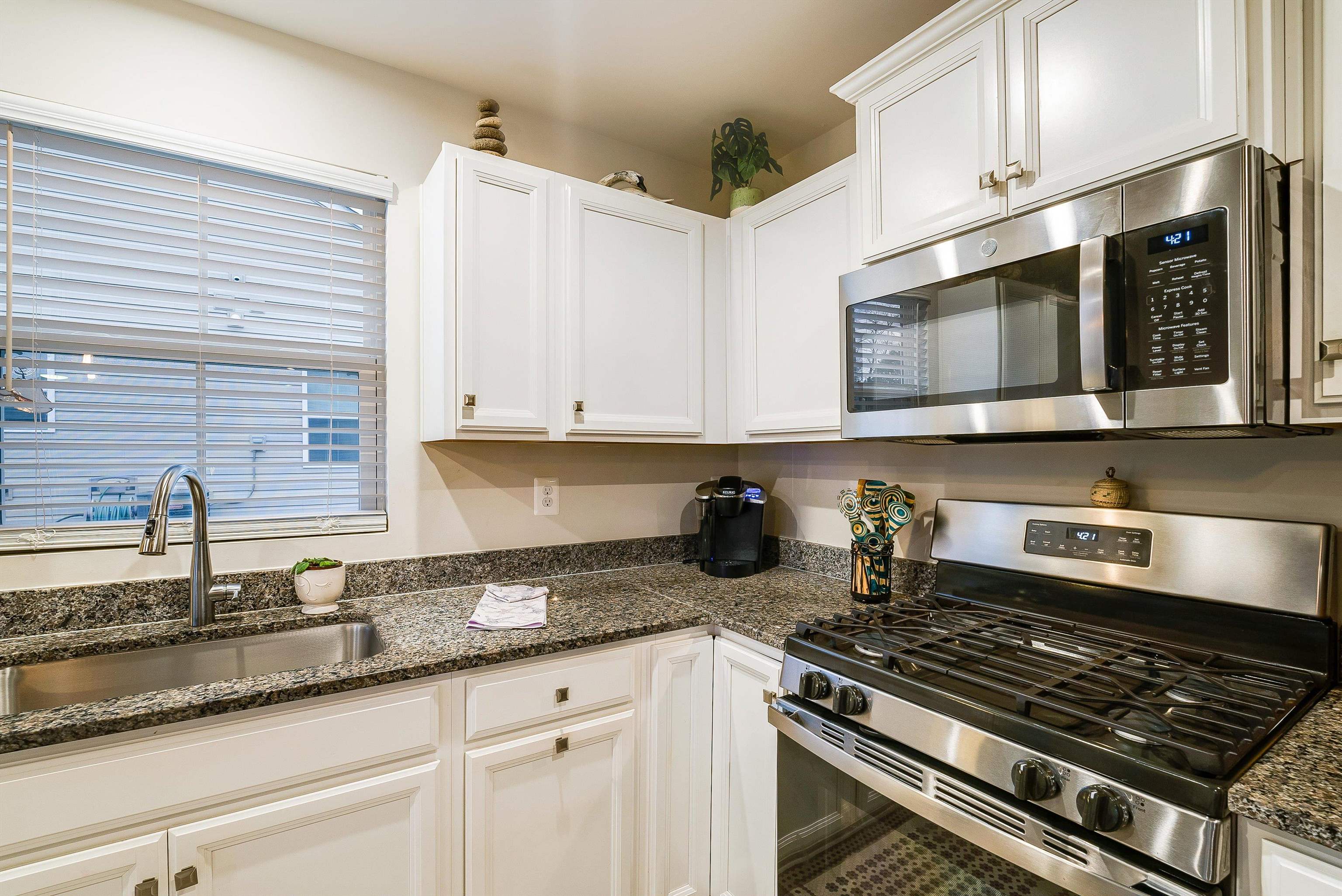 13 SOUTH PEAK DR, MCGAHEYSVILLE, Virginia 22840, 3 Bedrooms Bedrooms, ,2 BathroomsBathrooms,Residential,13 SOUTH PEAK DR,672596 MLS # 672596