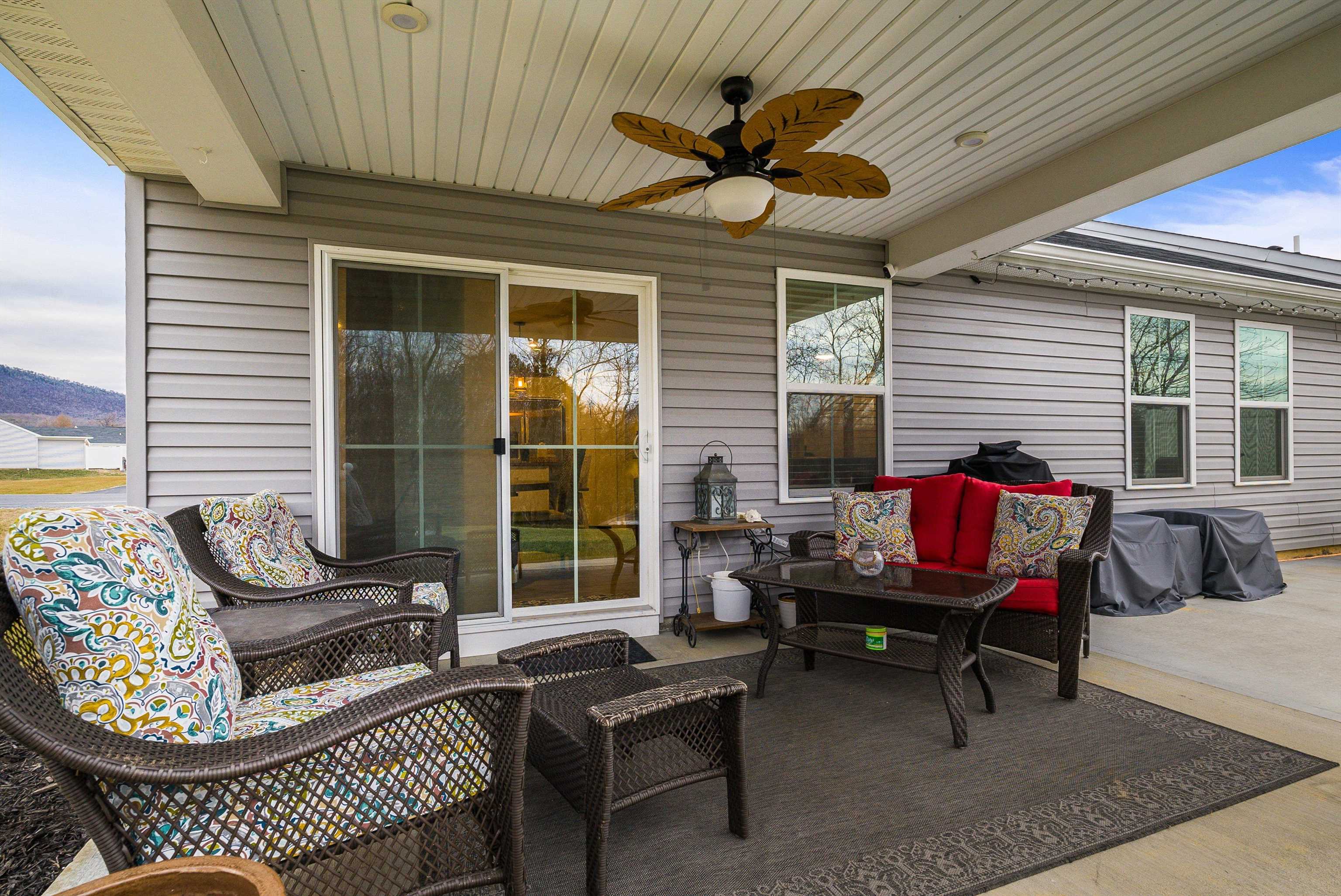 13 SOUTH PEAK DR, MCGAHEYSVILLE, Virginia 22840, 3 Bedrooms Bedrooms, ,2 BathroomsBathrooms,Residential,13 SOUTH PEAK DR,672596 MLS # 672596