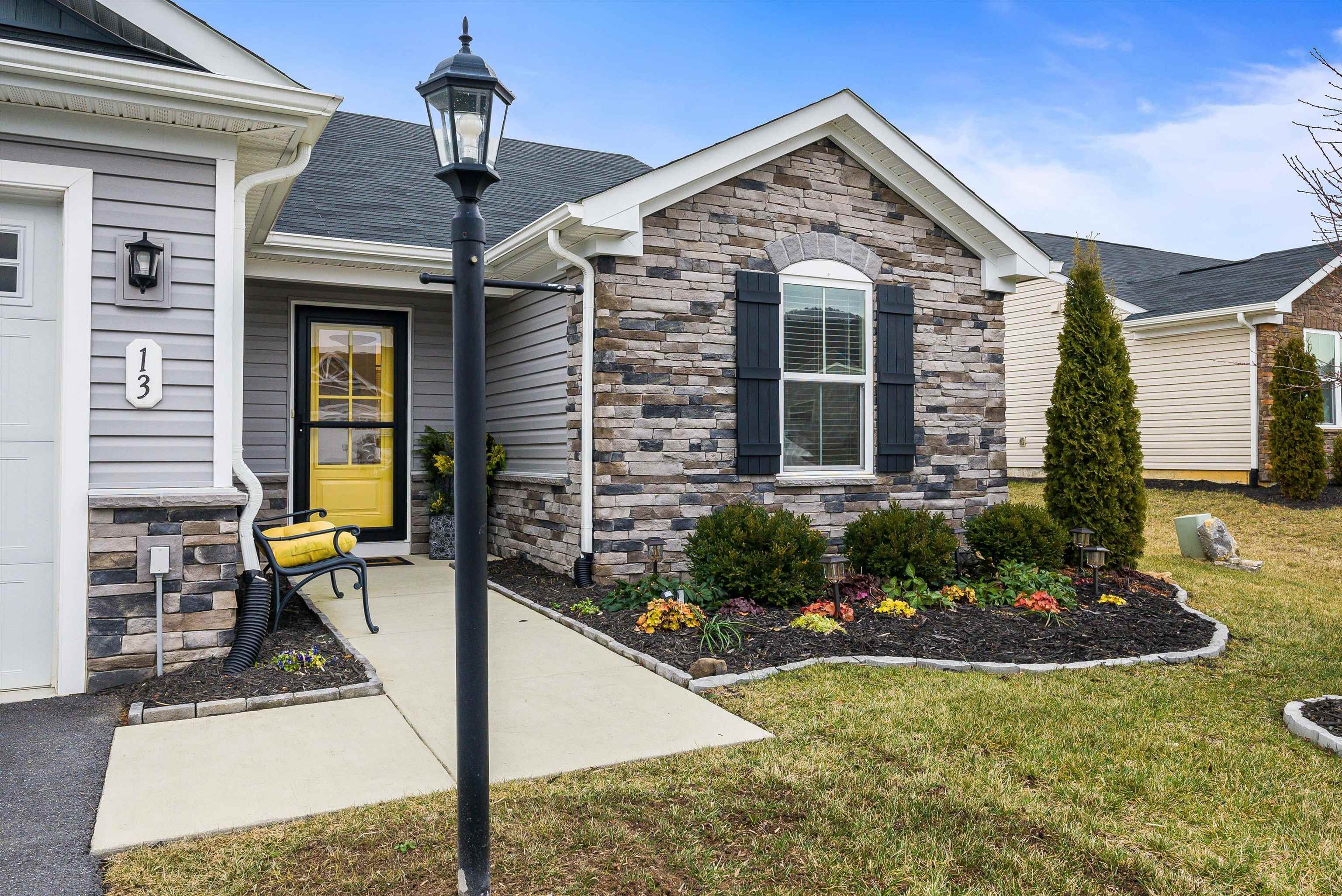 13 SOUTH PEAK DR, MCGAHEYSVILLE, Virginia 22840, 3 Bedrooms Bedrooms, ,2 BathroomsBathrooms,Residential,13 SOUTH PEAK DR,672596 MLS # 672596