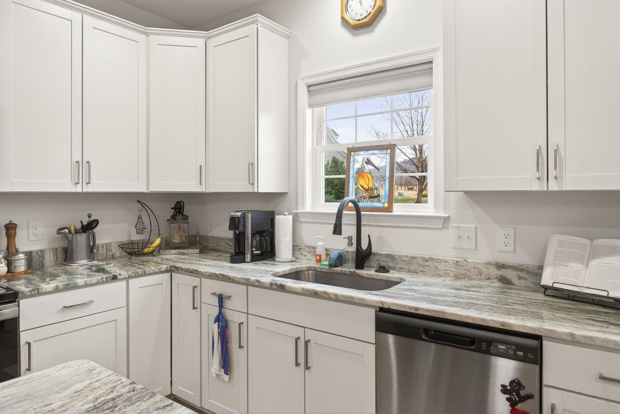 65 W WANDA ST, STANLEY, Virginia 22851, 3 Bedrooms Bedrooms, ,2 BathroomsBathrooms,Residential,65 W WANDA ST,672603 MLS # 672603