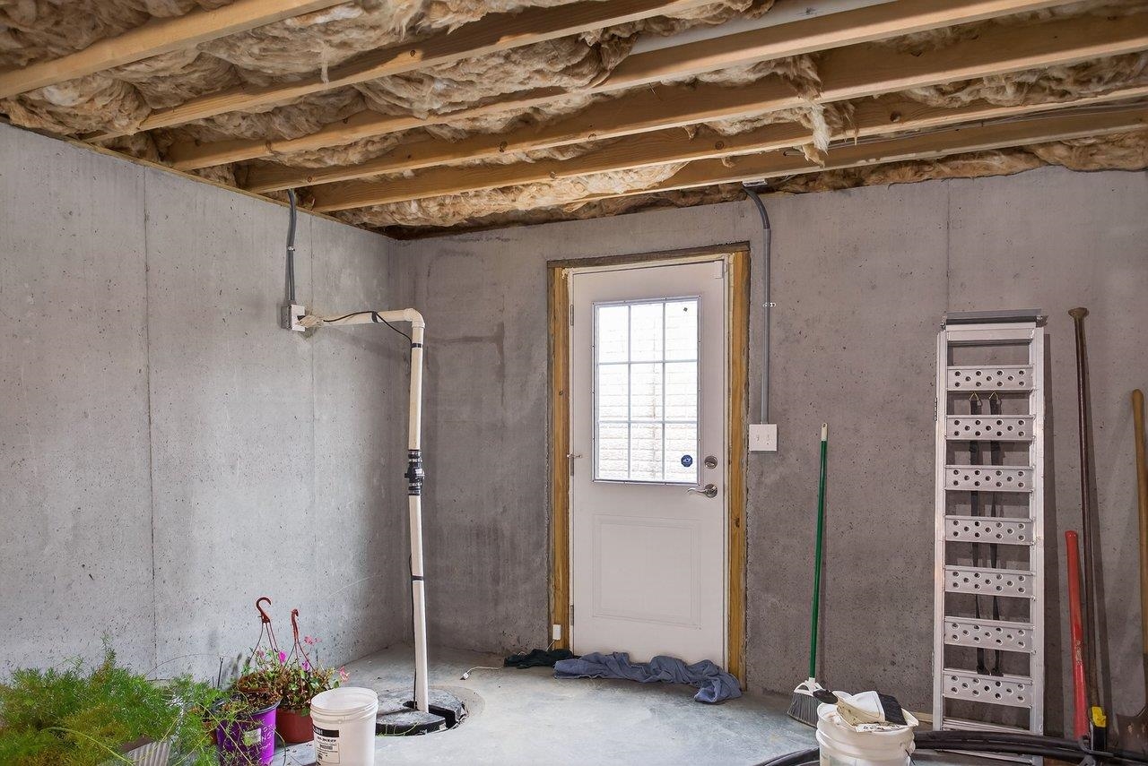 65 W WANDA ST, STANLEY, Virginia 22851, 3 Bedrooms Bedrooms, ,2 BathroomsBathrooms,Residential,65 W WANDA ST,672603 MLS # 672603