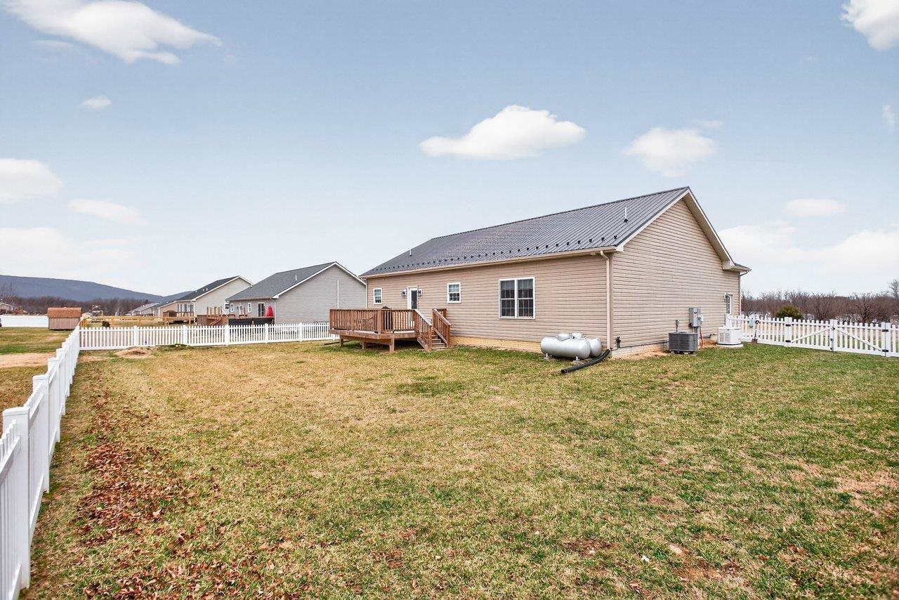 65 W WANDA ST, STANLEY, Virginia 22851, 3 Bedrooms Bedrooms, ,2 BathroomsBathrooms,Residential,65 W WANDA ST,672603 MLS # 672603