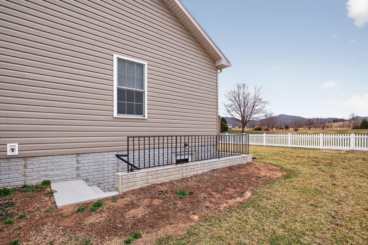 65 W WANDA ST, STANLEY, Virginia 22851, 3 Bedrooms Bedrooms, ,2 BathroomsBathrooms,Residential,65 W WANDA ST,672603 MLS # 672603