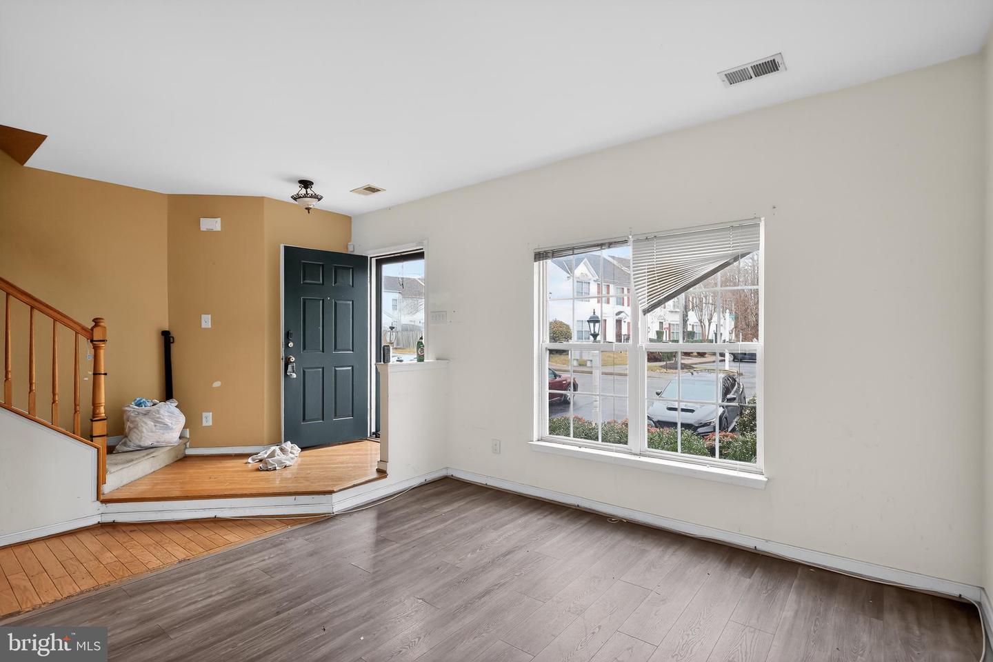 451 HOLLYBROOK RIDGE LN, RICHMOND, Virginia 23223, 3 Bedrooms Bedrooms, ,2 BathroomsBathrooms,Residential,For sale,451 HOLLYBROOK RIDGE LN,VAHN2001122 MLS # VAHN2001122