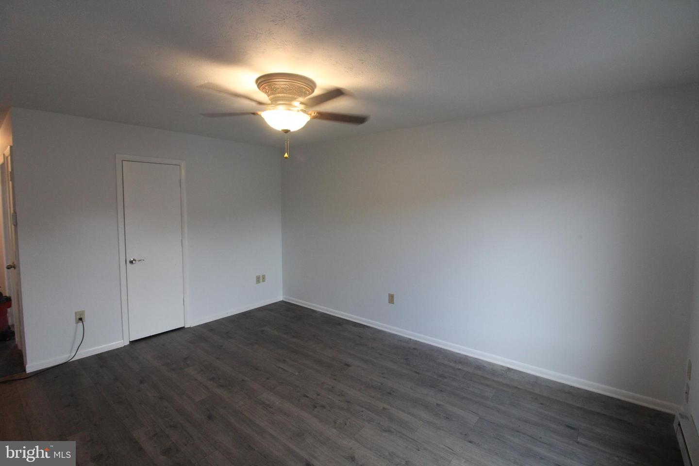 442 PLEASANT VIEW DR, STRASBURG, Virginia 22657, 2 Bedrooms Bedrooms, ,1 BathroomBathrooms,Residential,For sale,442 PLEASANT VIEW DR,VASH2013168 MLS # VASH2013168