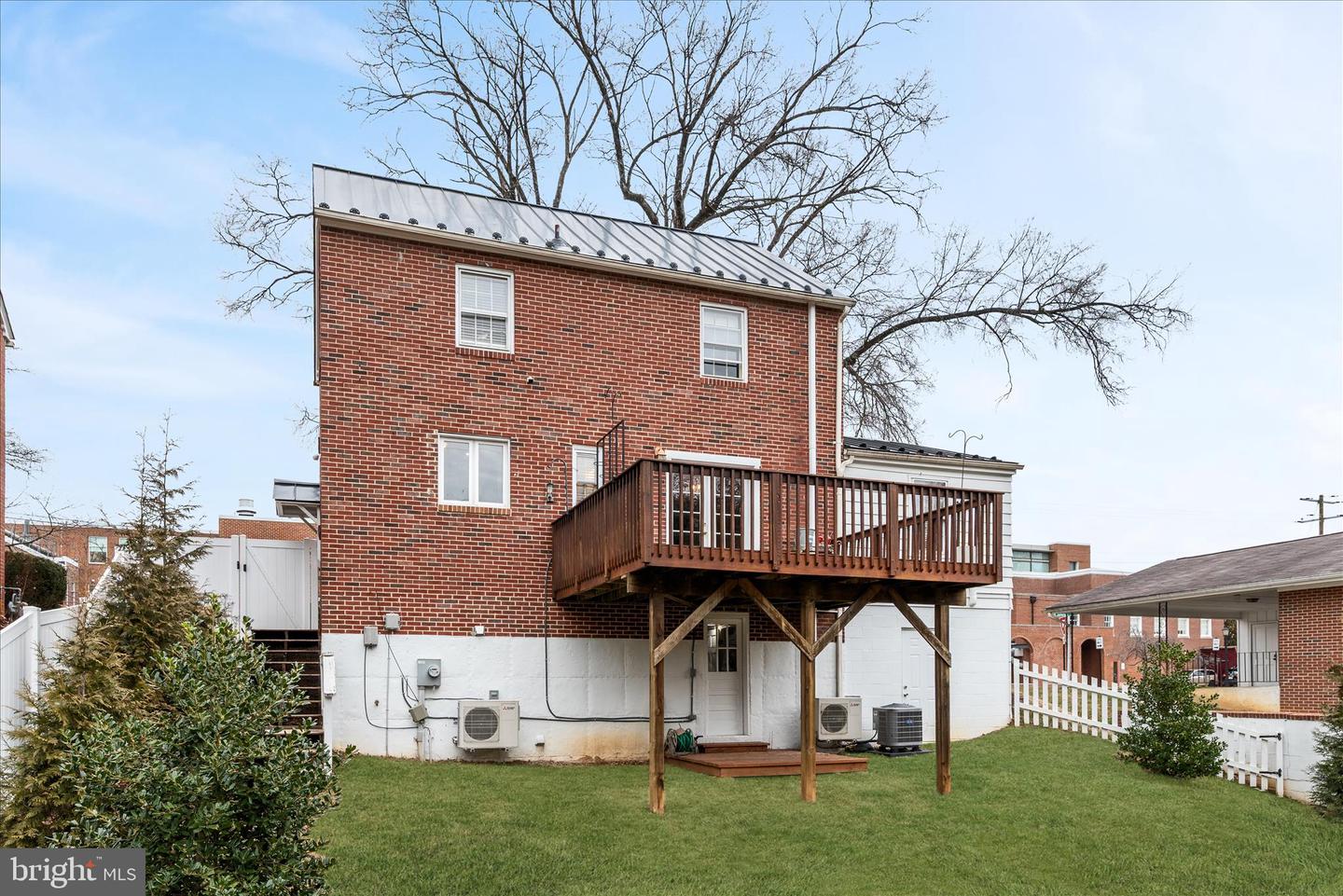 407 JEFFERSON ST, WINCHESTER, Virginia 22601, 3 Bedrooms Bedrooms, ,1 BathroomBathrooms,Residential,For sale,407 JEFFERSON ST,VAWI2009590 MLS # VAWI2009590