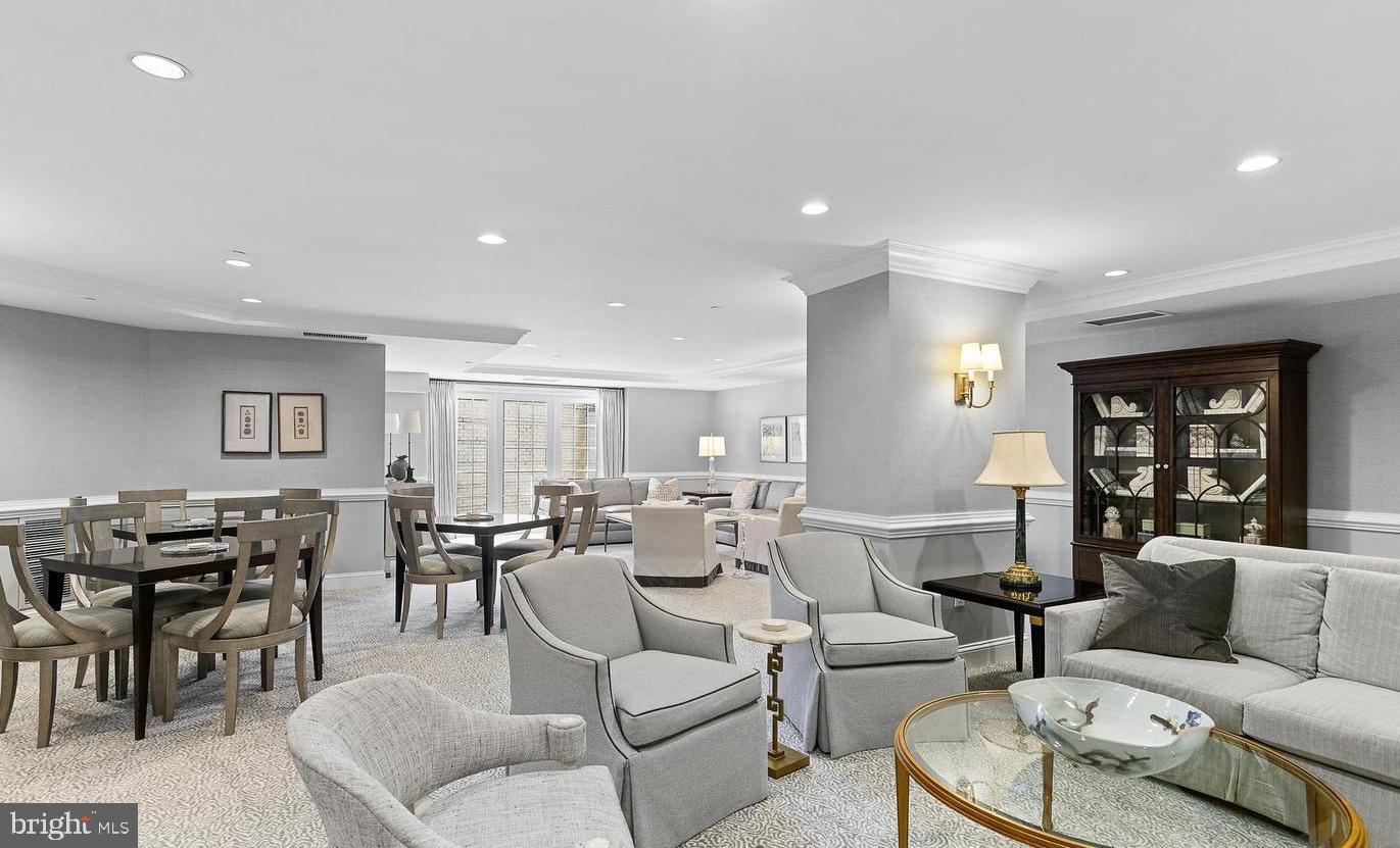 1201 N NASH ST #205, ARLINGTON, Virginia 22209, 1 Bedroom Bedrooms, ,1 BathroomBathrooms,Residential,For sale,1201 N NASH ST #205,VAAR2067718 MLS # VAAR2067718