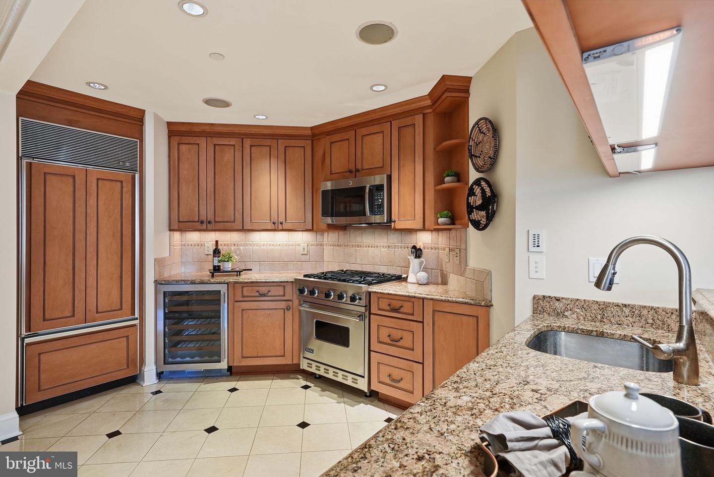 1201 N NASH ST #205, ARLINGTON, Virginia 22209, 1 Bedroom Bedrooms, ,1 BathroomBathrooms,Residential,For sale,1201 N NASH ST #205,VAAR2067718 MLS # VAAR2067718