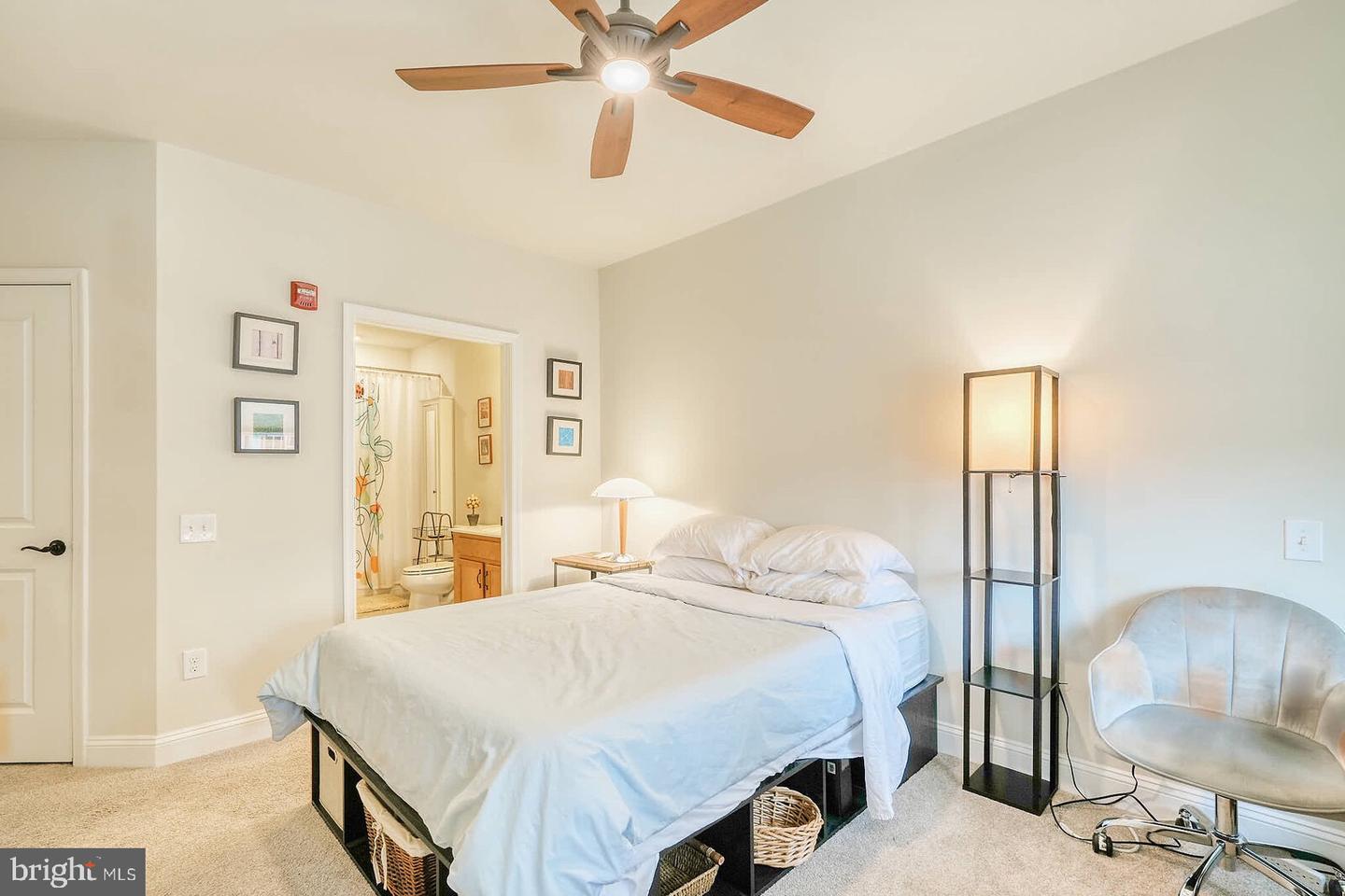 2905 BLEEKER ST #4-304, FAIRFAX, Virginia 22031, 2 Bedrooms Bedrooms, ,2 BathroomsBathrooms,Residential,For sale,2905 BLEEKER ST #4-304,VAFX2285762 MLS # VAFX2285762