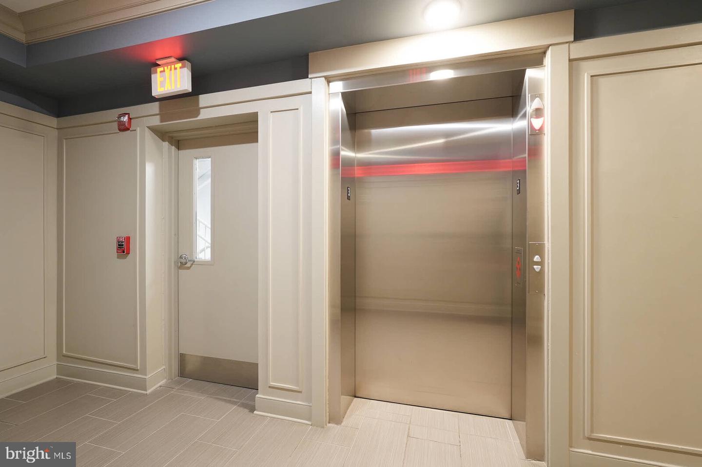 2905 BLEEKER ST #4-304, FAIRFAX, Virginia 22031, 2 Bedrooms Bedrooms, ,2 BathroomsBathrooms,Residential,For sale,2905 BLEEKER ST #4-304,VAFX2285762 MLS # VAFX2285762